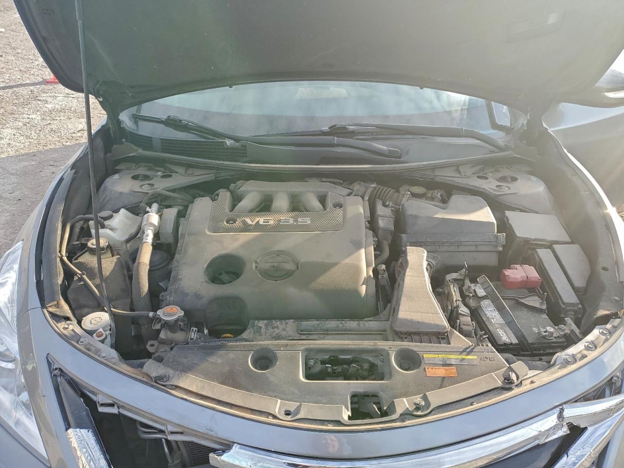 Nissan Altima 3.5s Image 11