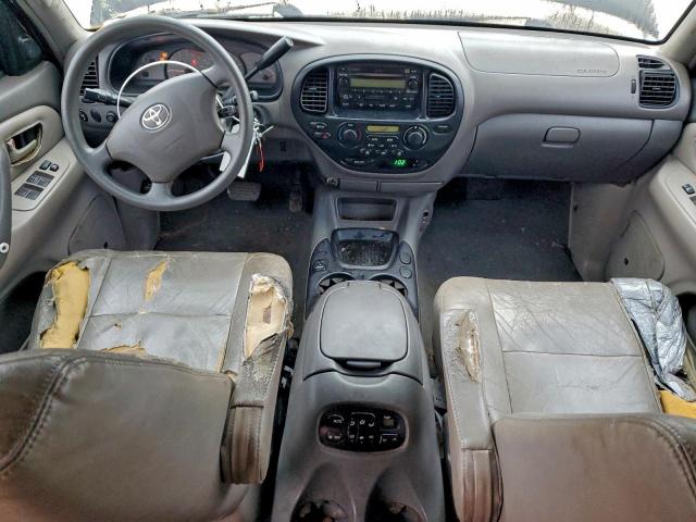 Toyota Sequoia Sr5 Image 3