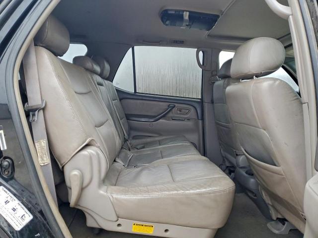Toyota Sequoia Sr5 Image 10