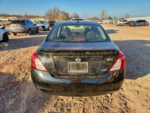 Nissan Versa S Image 11