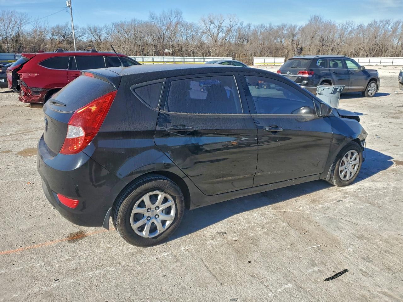 Hyundai ACCENT Gls Image 5