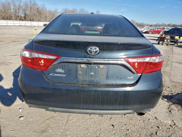 Toyota Camry Le Image 6