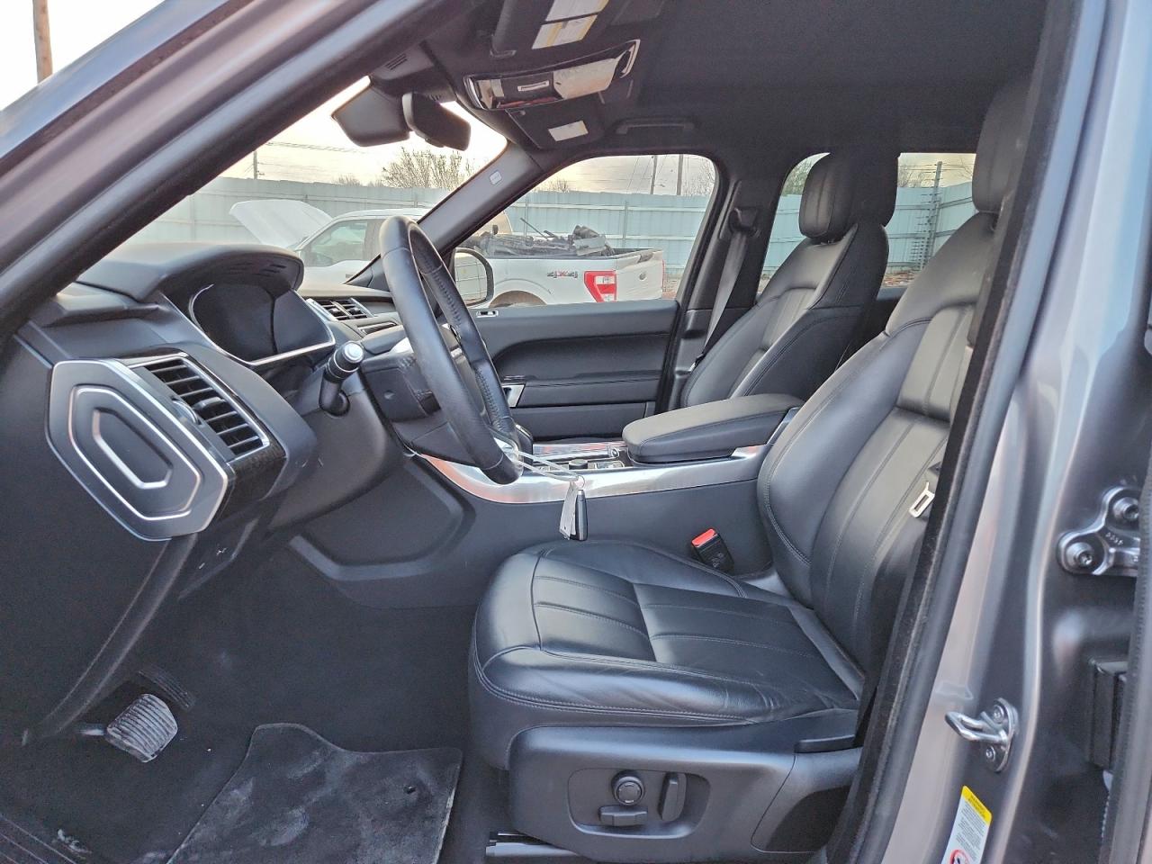 Land Rover Range Rover Se Image 6