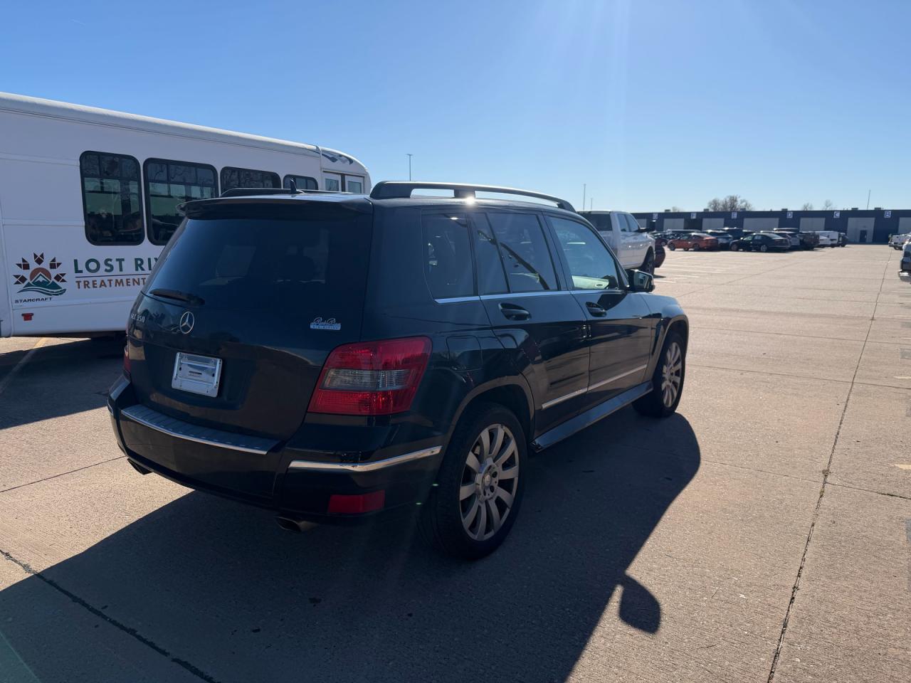 Mercedes-Benz GLK 350 Image 2