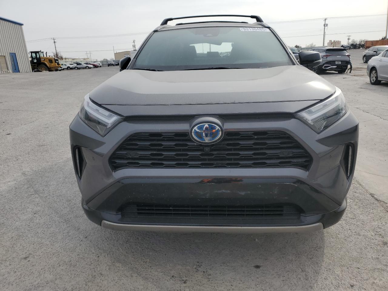 Toyota RAV4 Xse Image 12