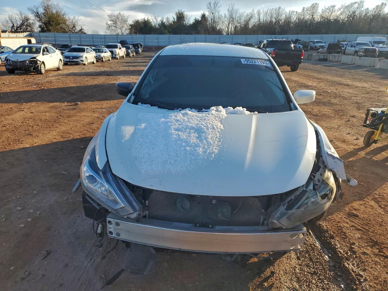 Nissan Altima 2.5 Image 3