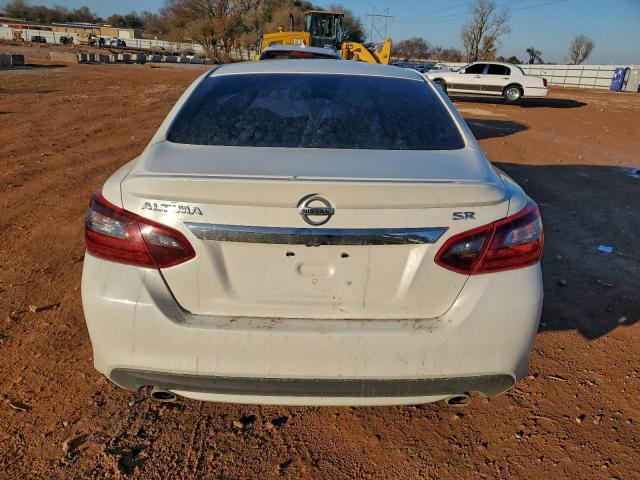 Nissan Altima 2.5 Image 9