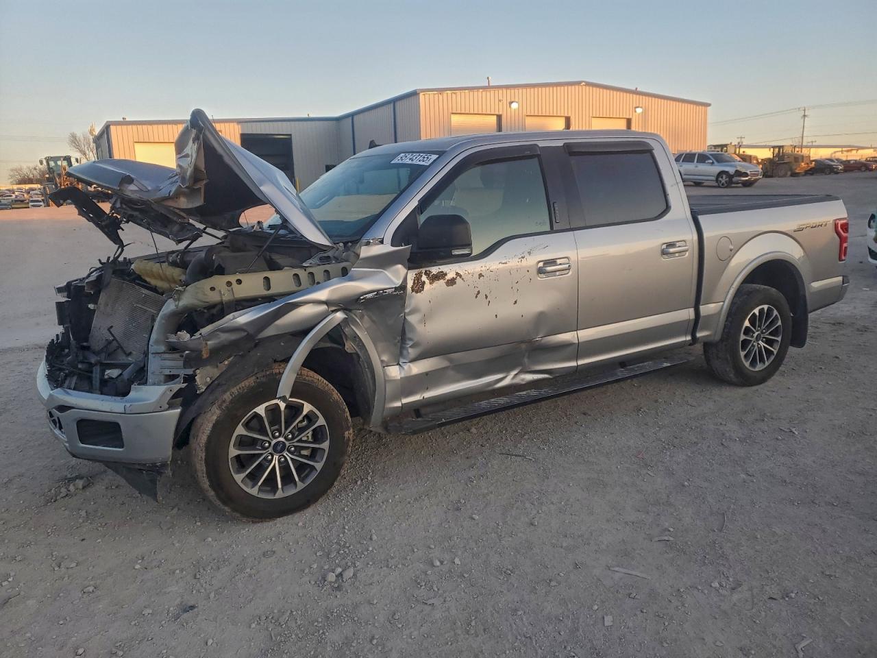 Ford F-150 Supercrew Image 1