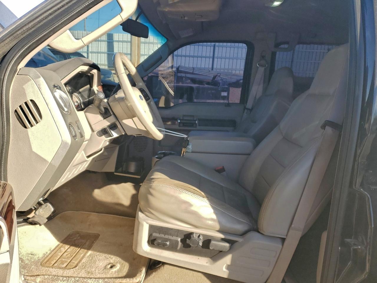 Ford F-250 Super Duty Image 5