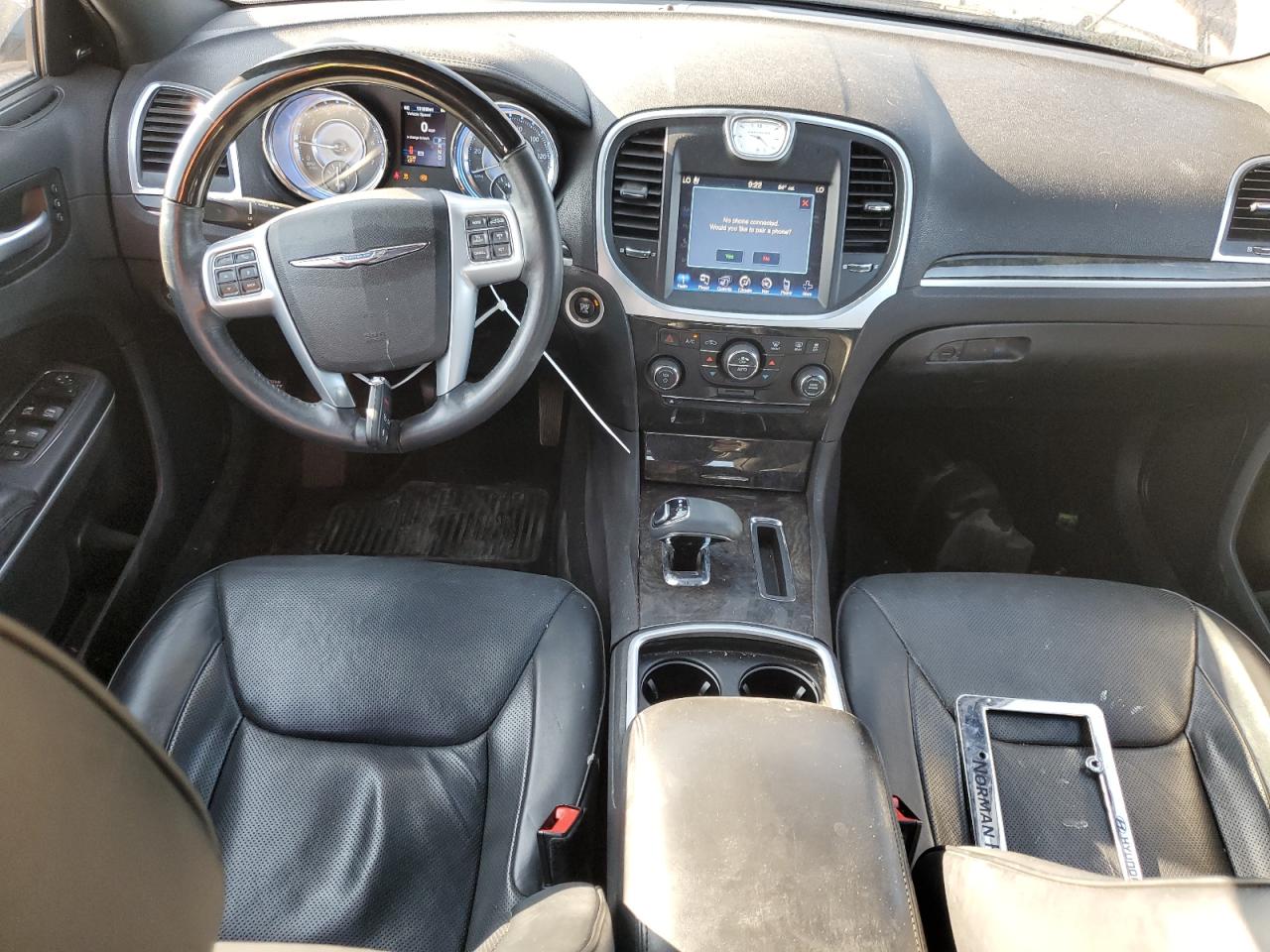 Chrysler 300 Image 10