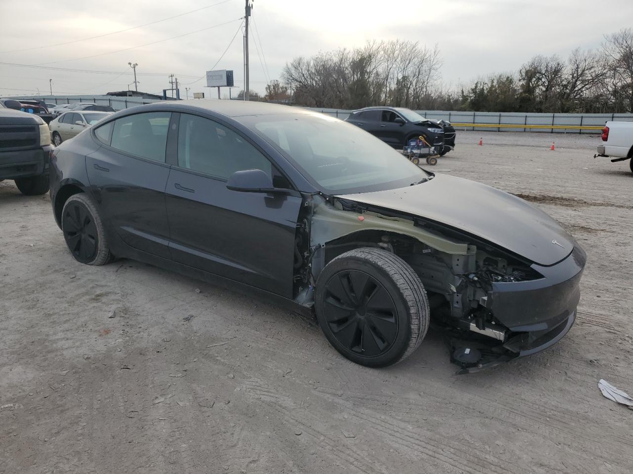 Tesla Model 3 Image 9