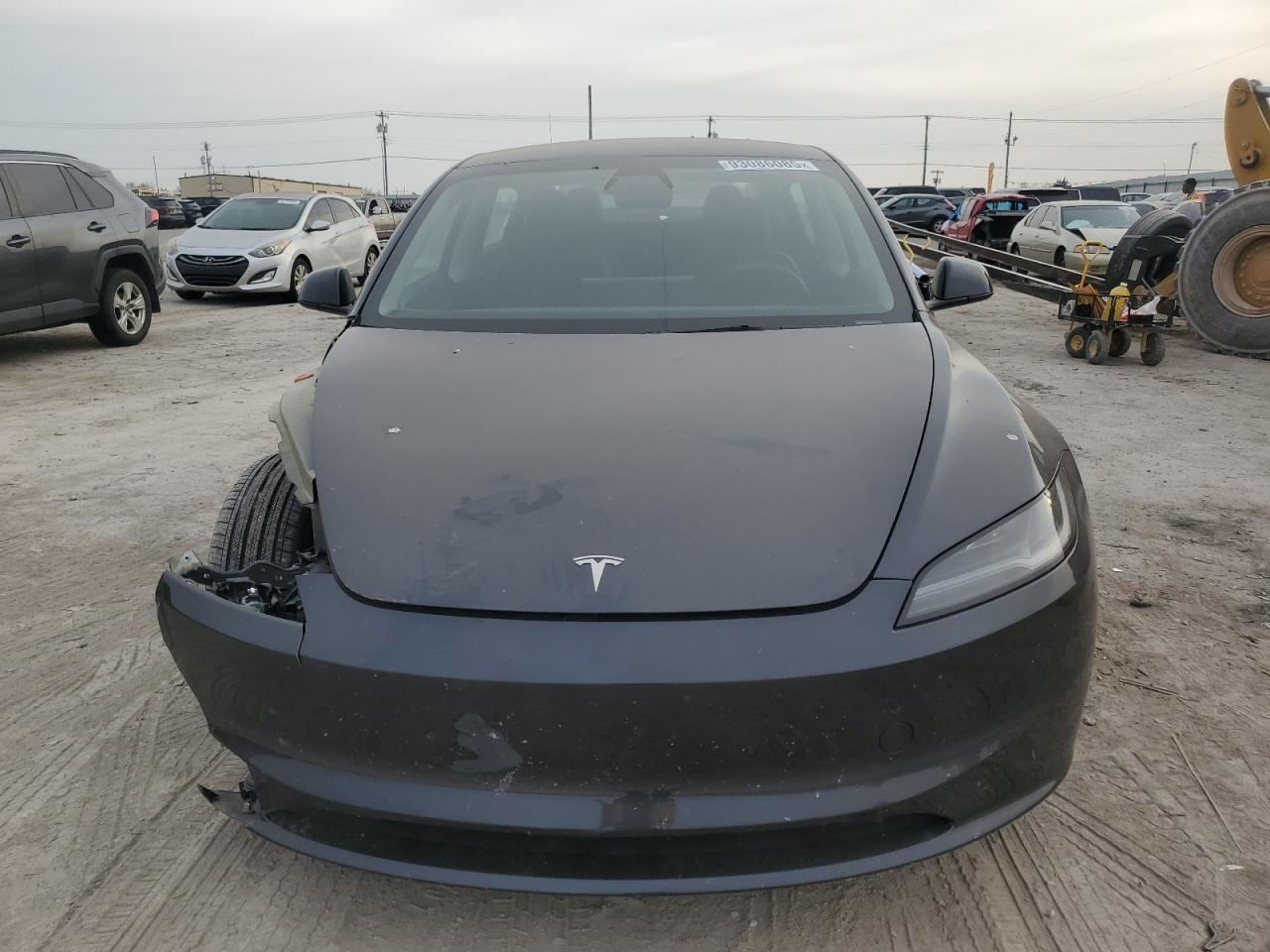 Tesla Model 3 Image 12