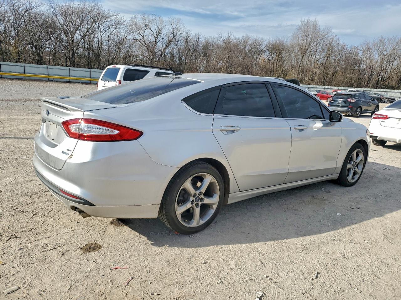 Ford Fusion Se Image 11