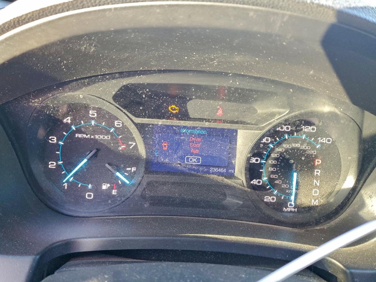 Ford Explorer Image 6