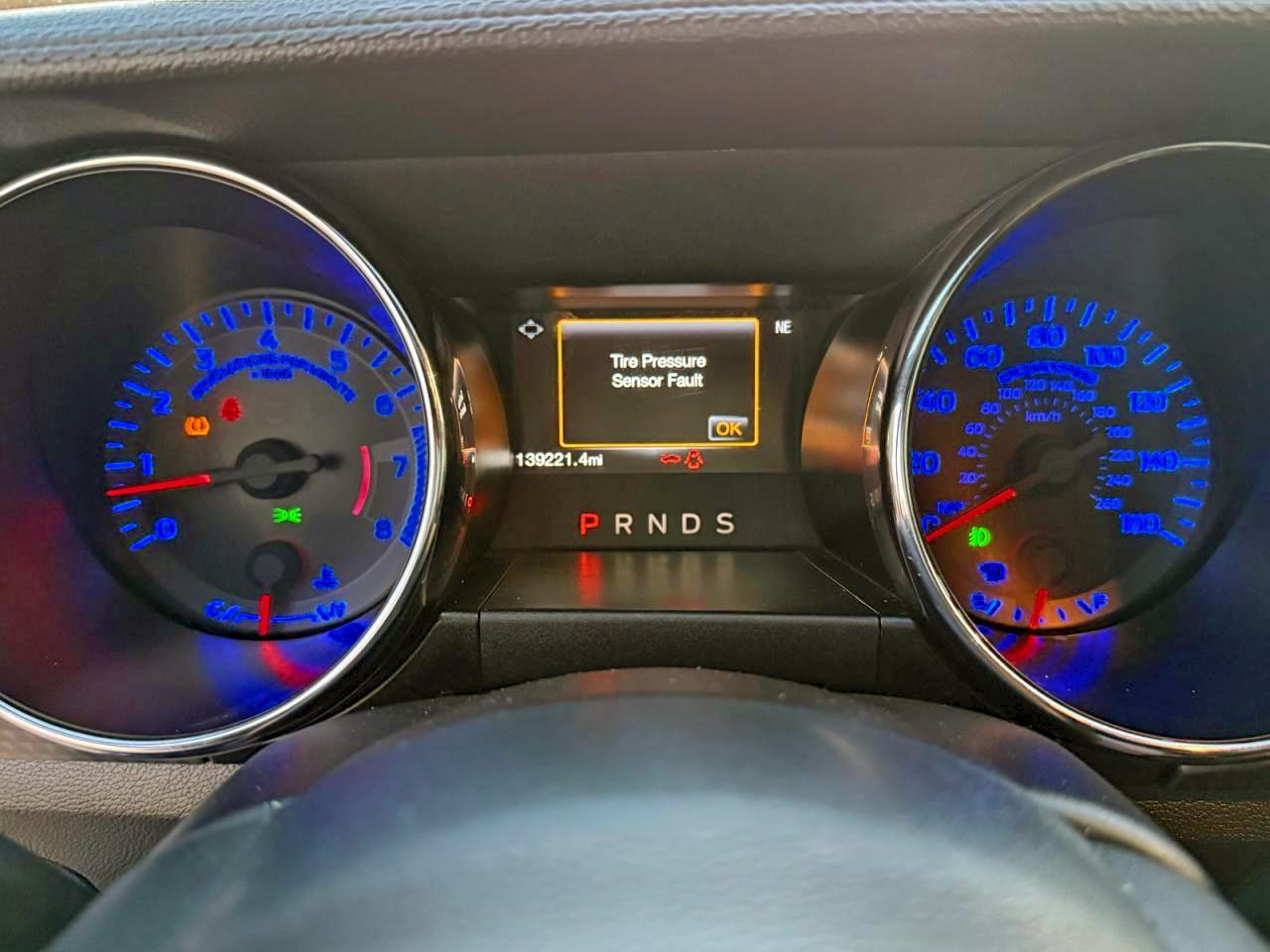 Ford Mustang Image 3