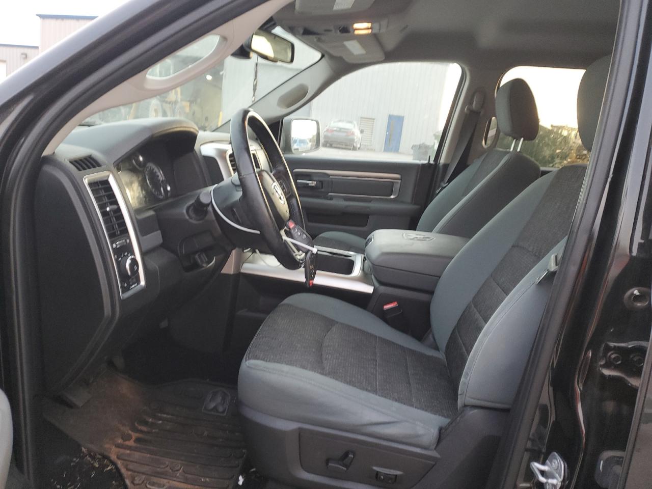 Ram 1500 Slt Image 4