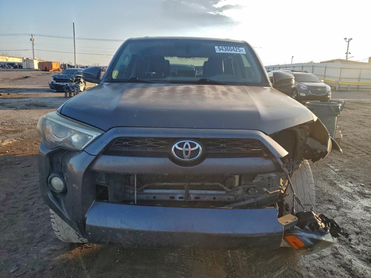 Toyota 4Runner Sr5 Image 4