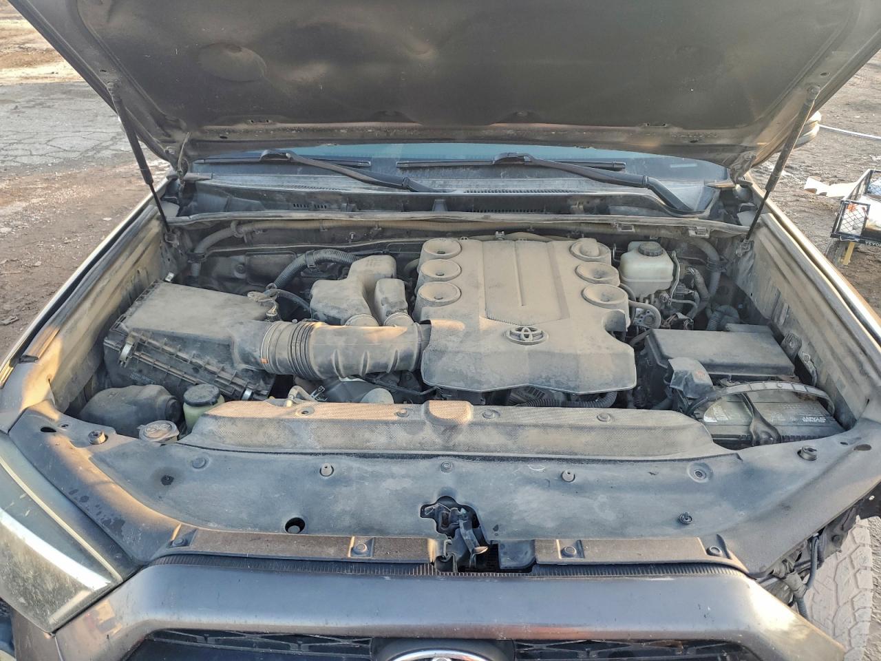 Toyota 4Runner Sr5 Image 10