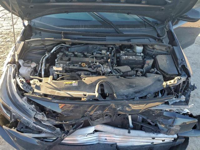 Toyota Corolla Le Image 9