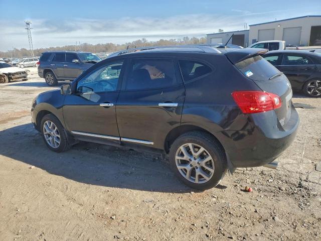 Nissan Rogue S Image 2