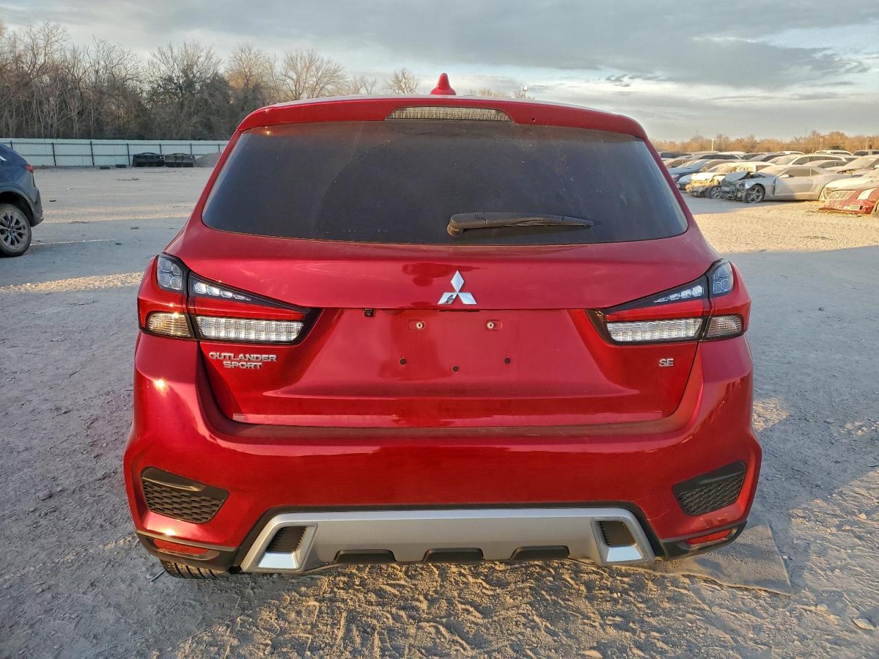 Mitsubishi Outlander S/se Image 6