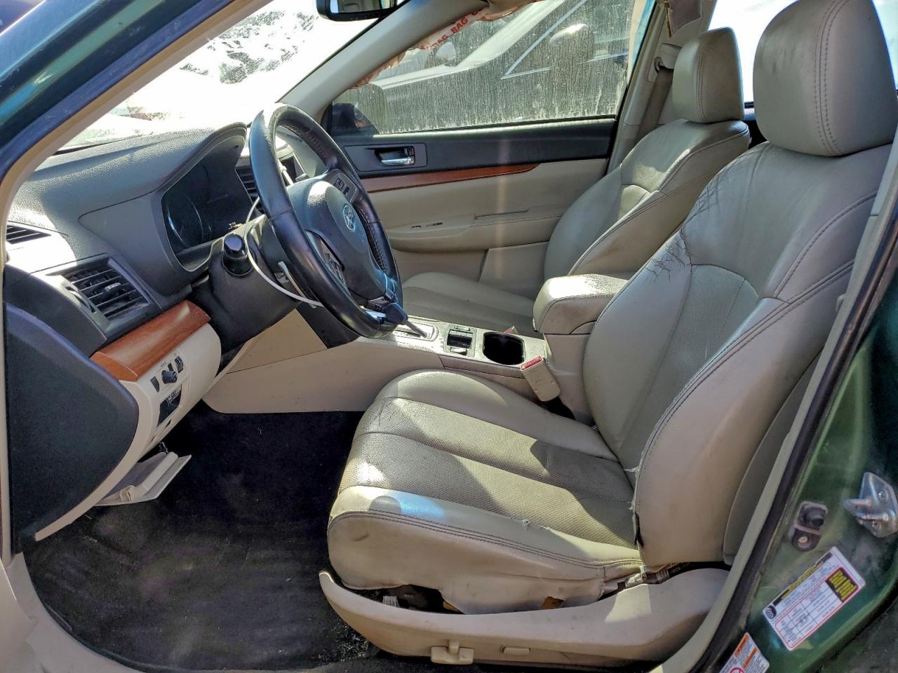 Subaru Outback 2.5i Limited Image 13