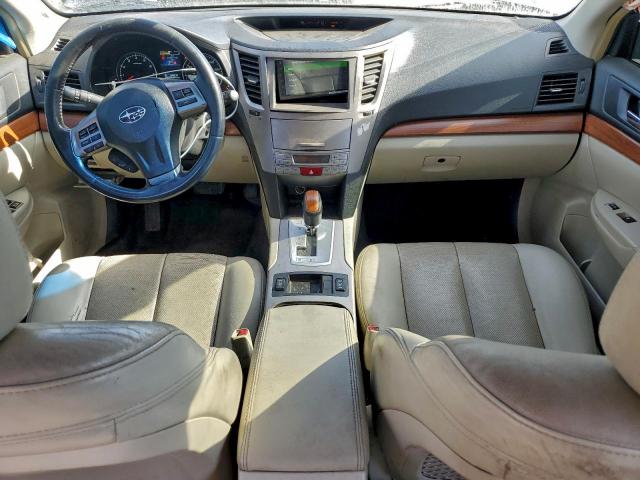 Subaru Outback 2.5i Limited Image 8