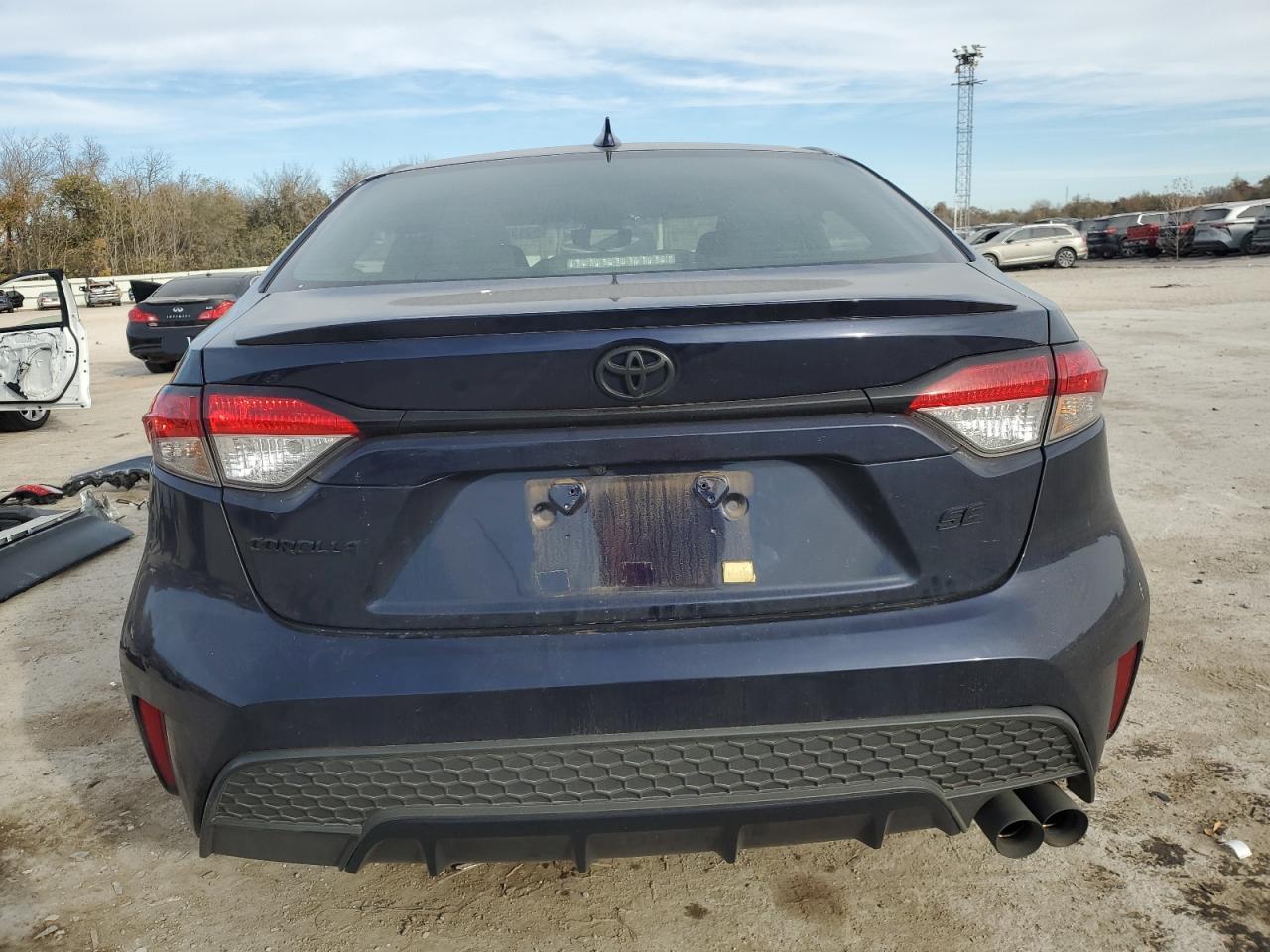 Toyota Corolla Se Image 4