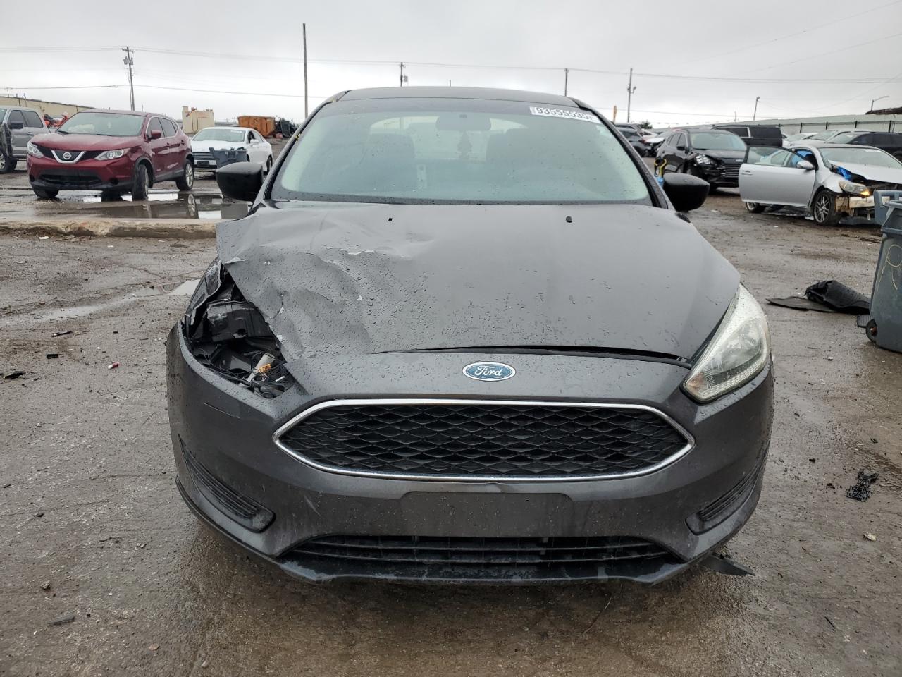 Ford Focus S Image 10