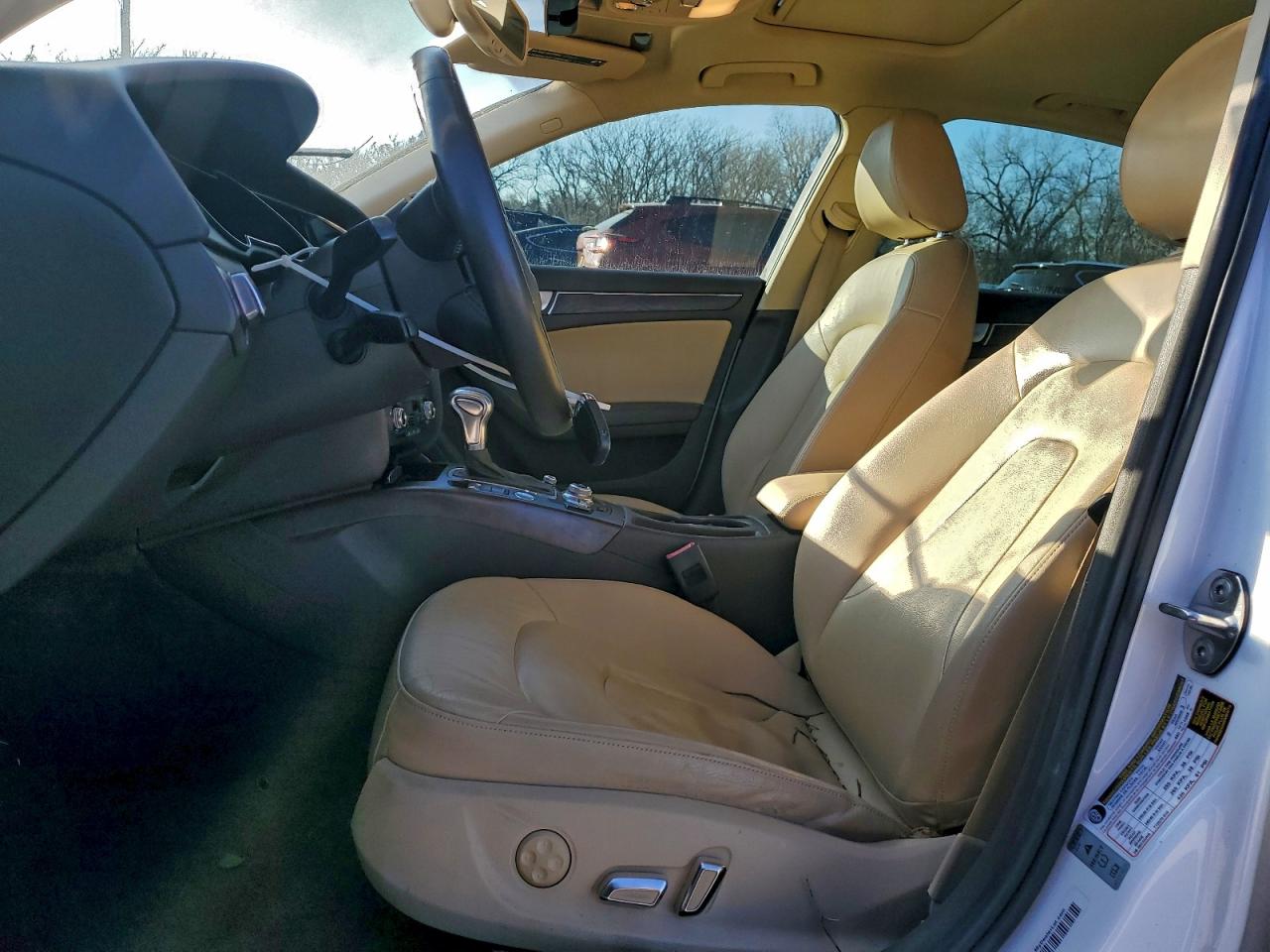 Audi A4 Premium Plus Image 12