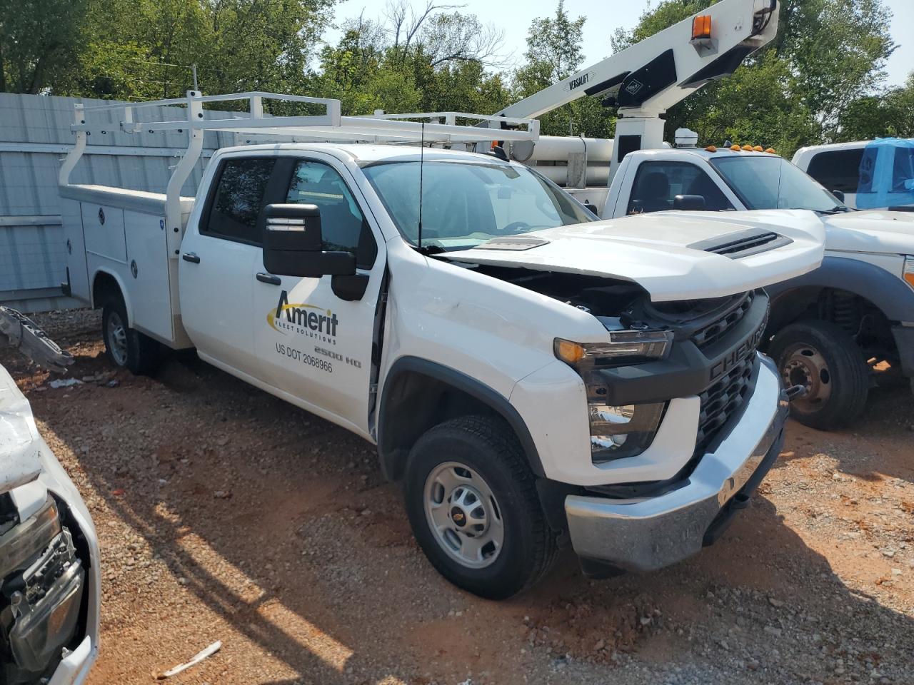 Chevrolet Silverado C2500 Heavy Duty Image 2