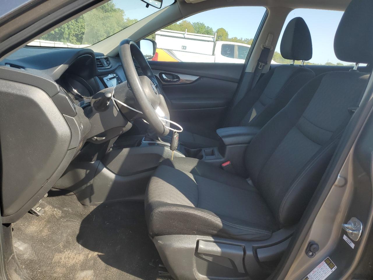 Nissan Rogue S Image 13