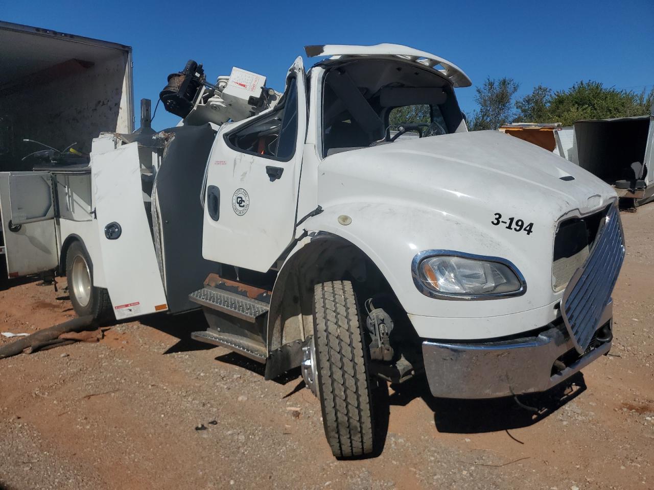 Freightliner M2 106 Medium Duty Image 1