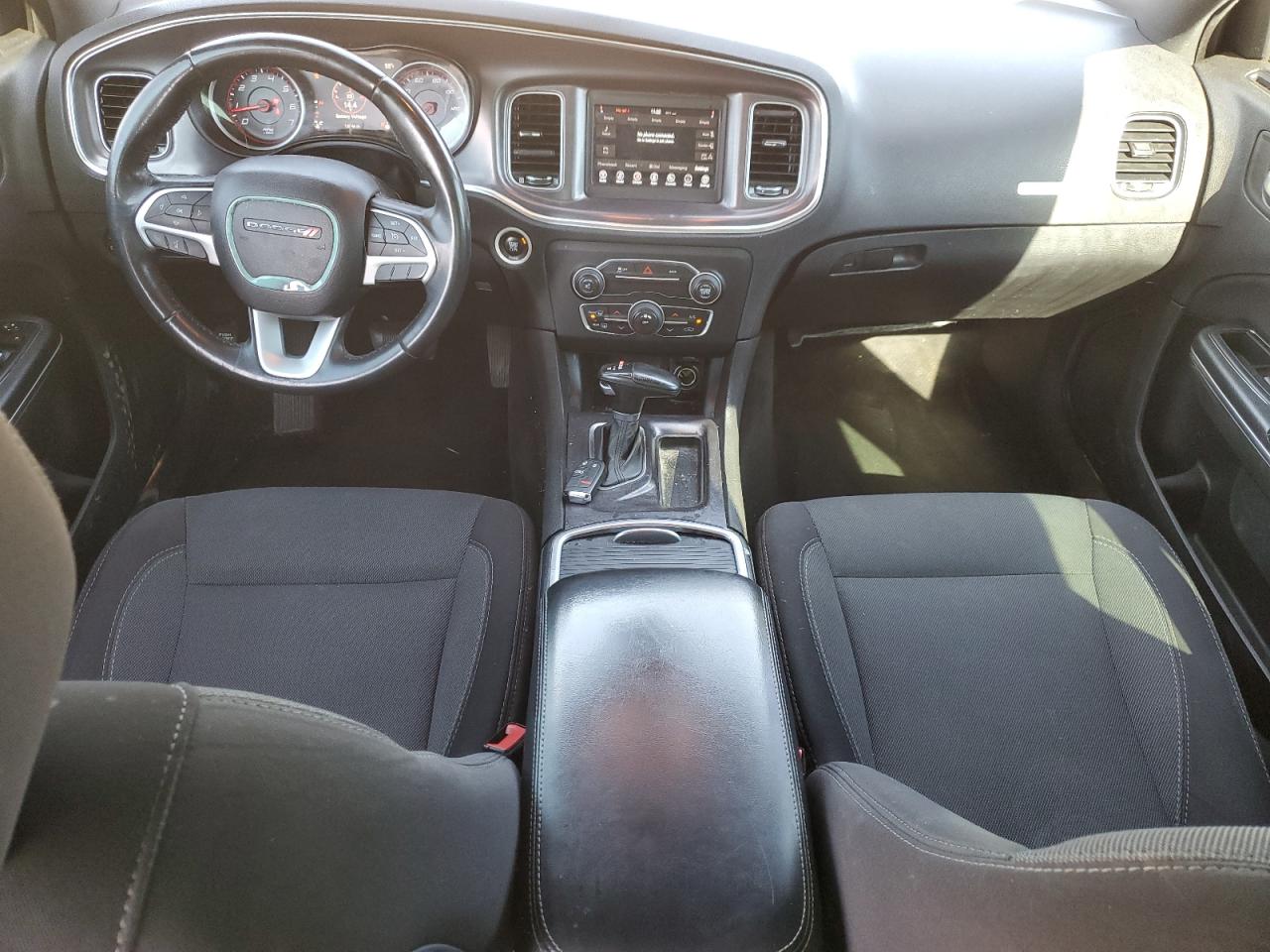 Dodge Charger Se Image 2