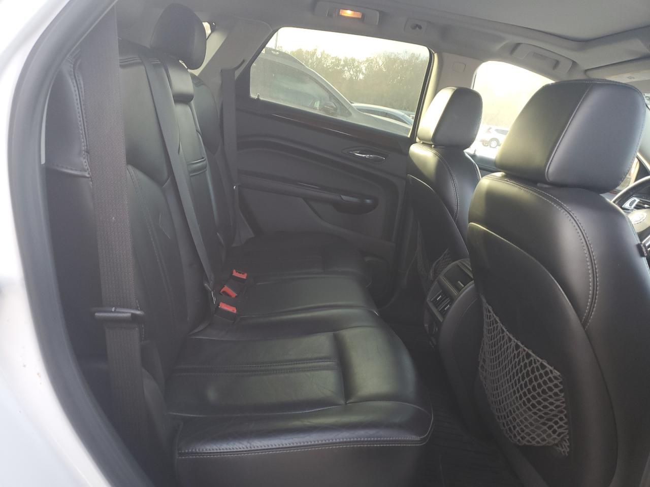 Cadillac SRX Luxury Collection Image 8