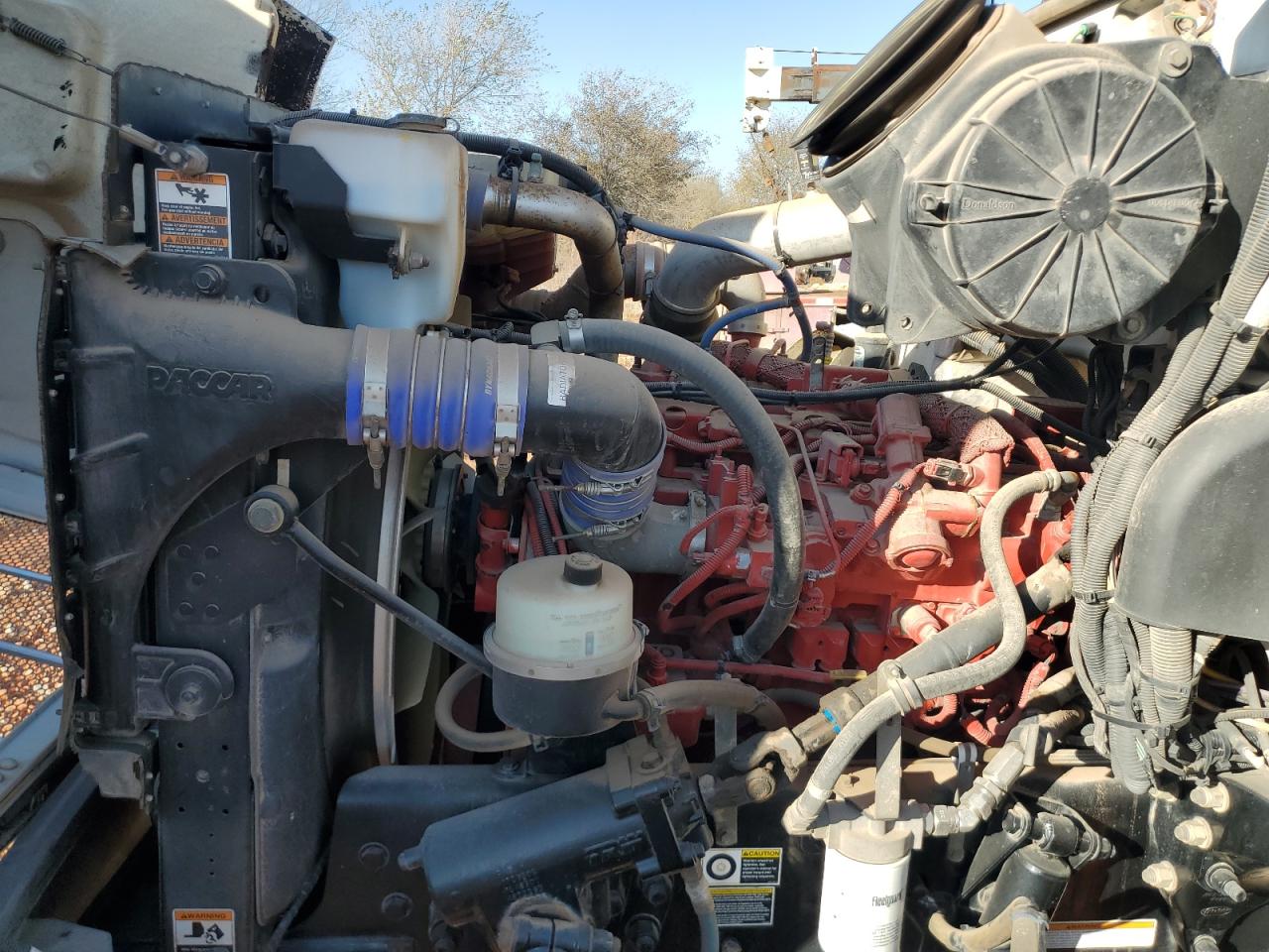 Peterbilt 348 Image 4