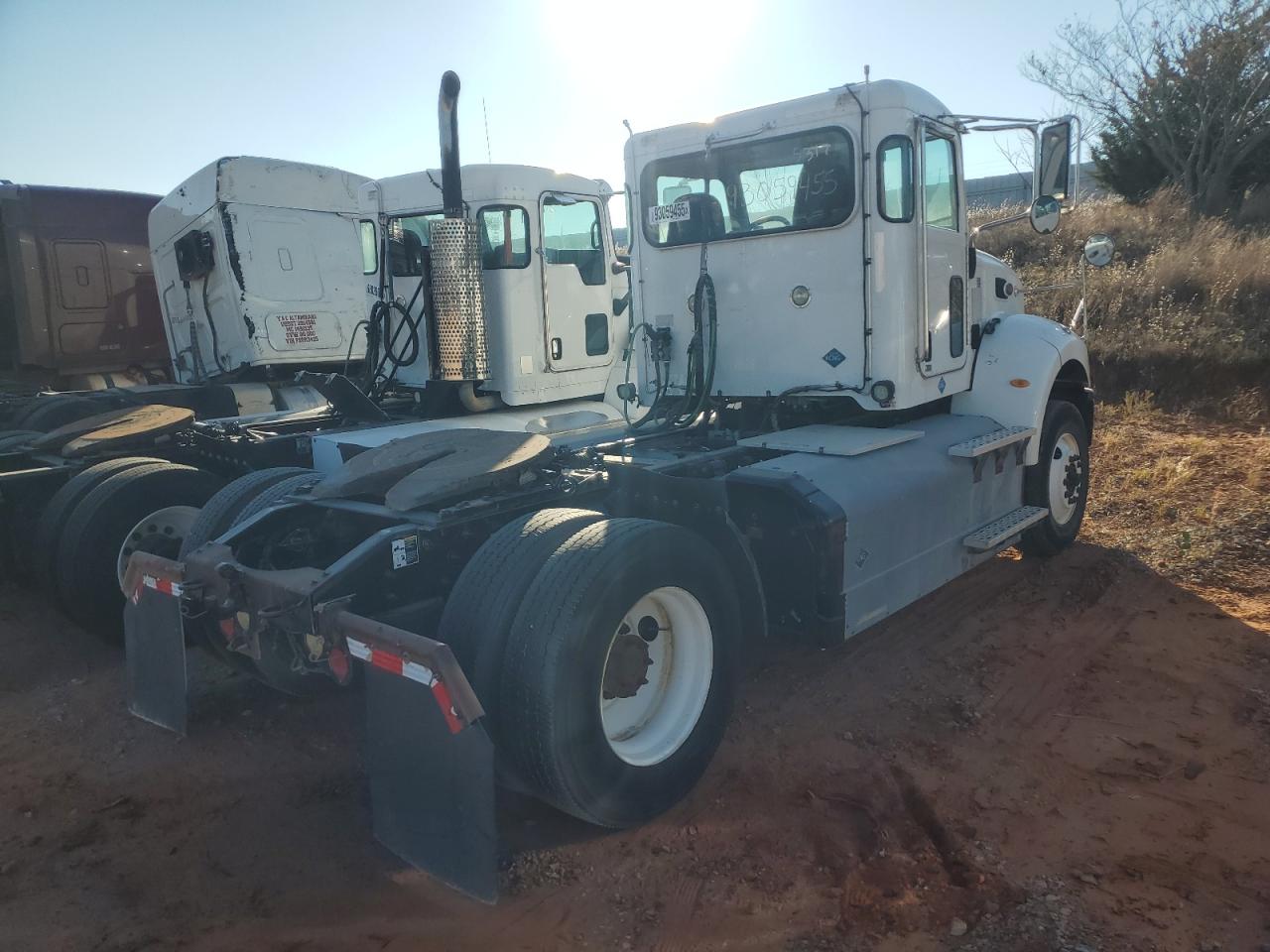 Peterbilt 348 Image 5