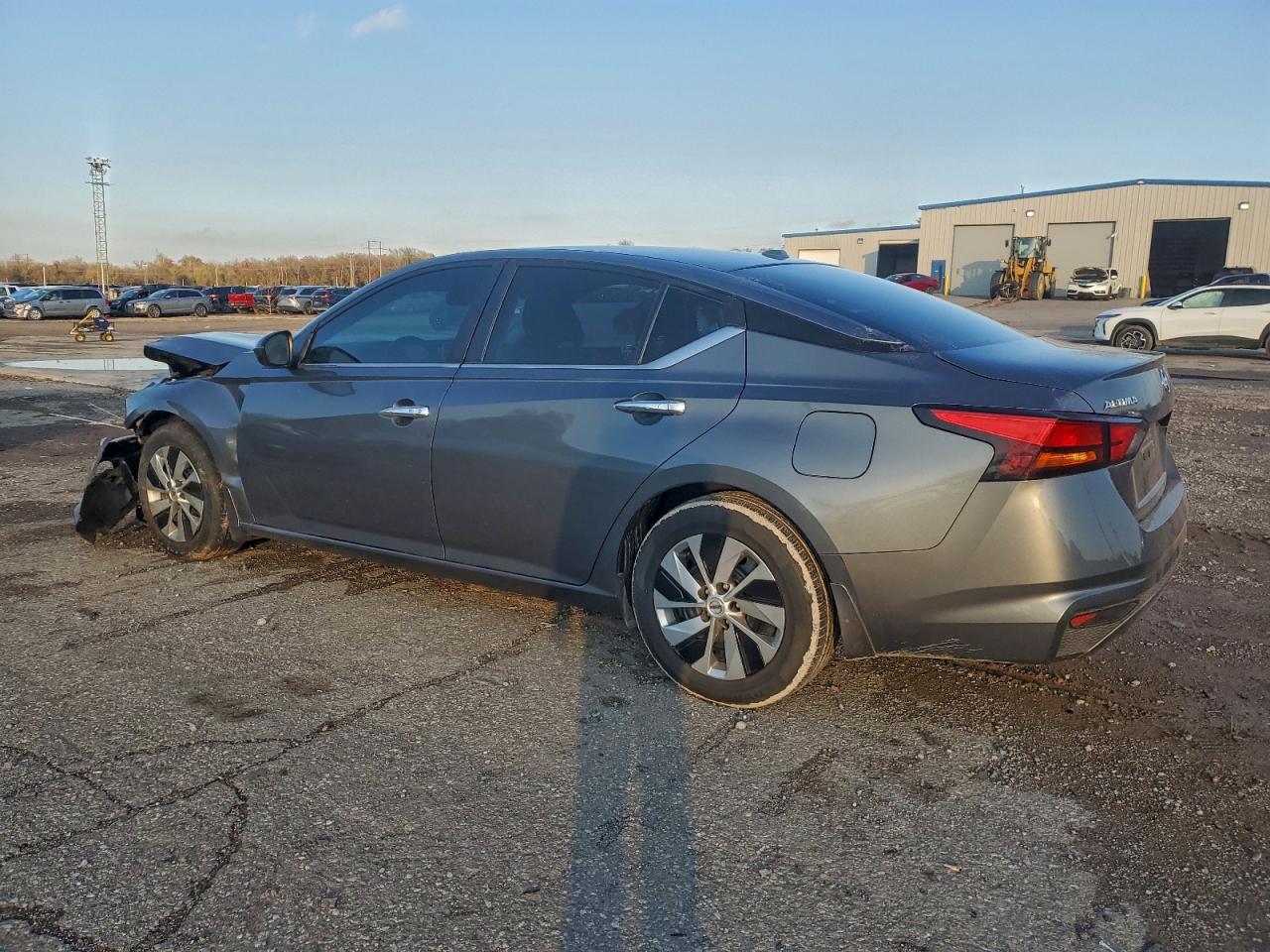 Nissan Altima S Image 7