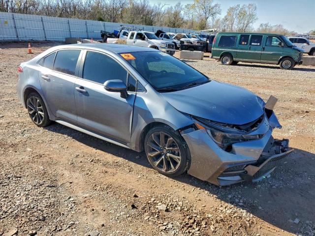 Toyota Corolla Xse Image 4