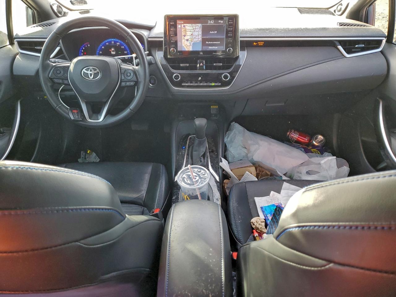 Toyota Corolla Xse Image 7