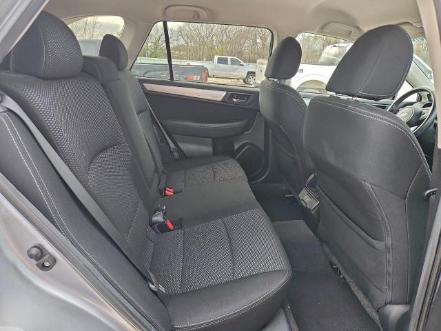 Subaru Outback 2.5i Premium Image 11