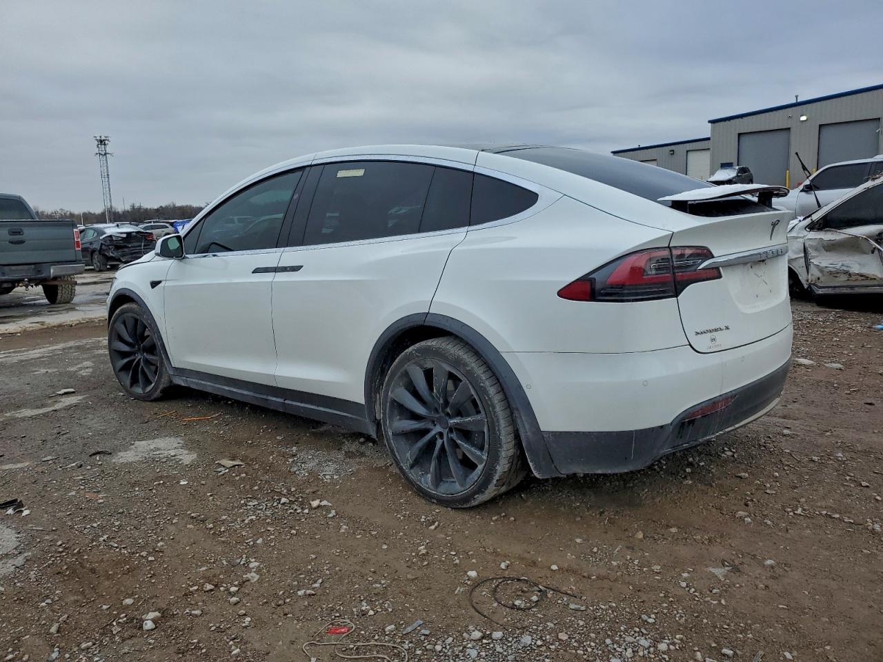 Tesla Model X Image 7