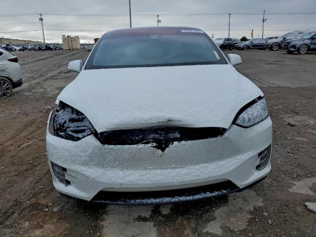 Tesla Model X Image 2