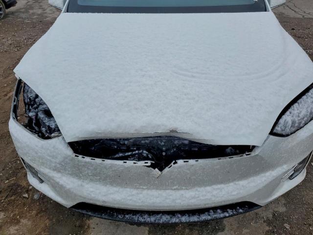 Tesla Model X Image 11