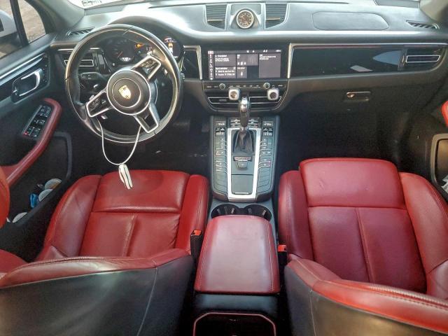 Porsche Macan Image 4