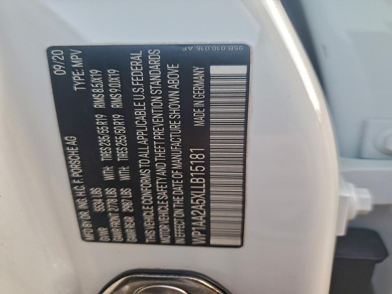 Porsche Macan Image 12