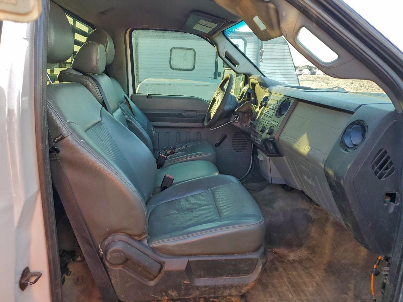 Ford F-350 Super Duty Image 3