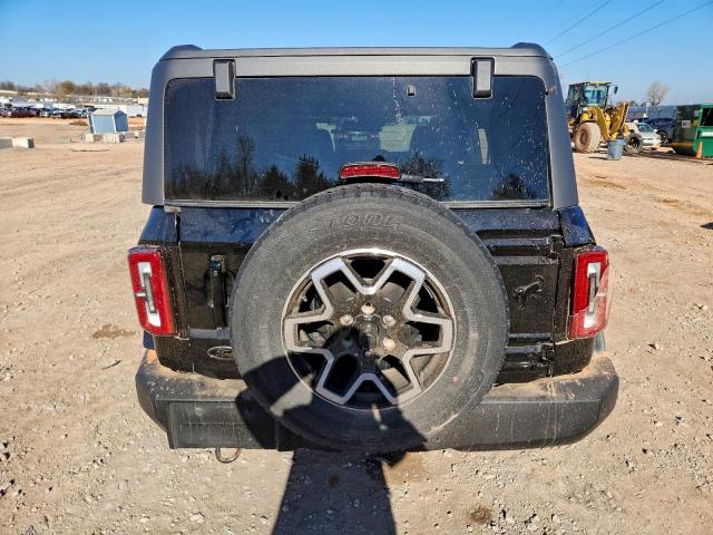 Ford Bronco Outer Banks Image 12
