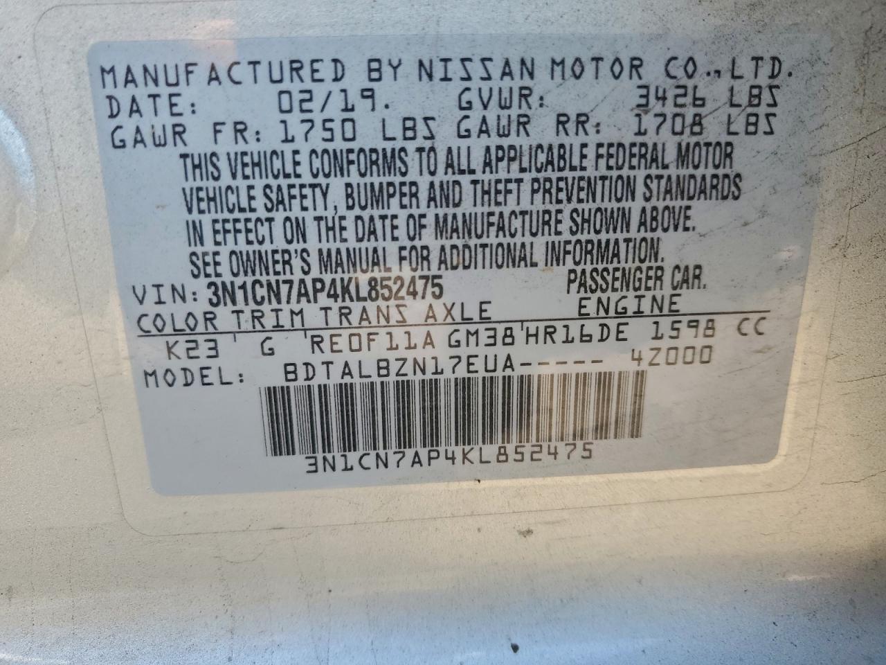 Nissan Versa S Image 8