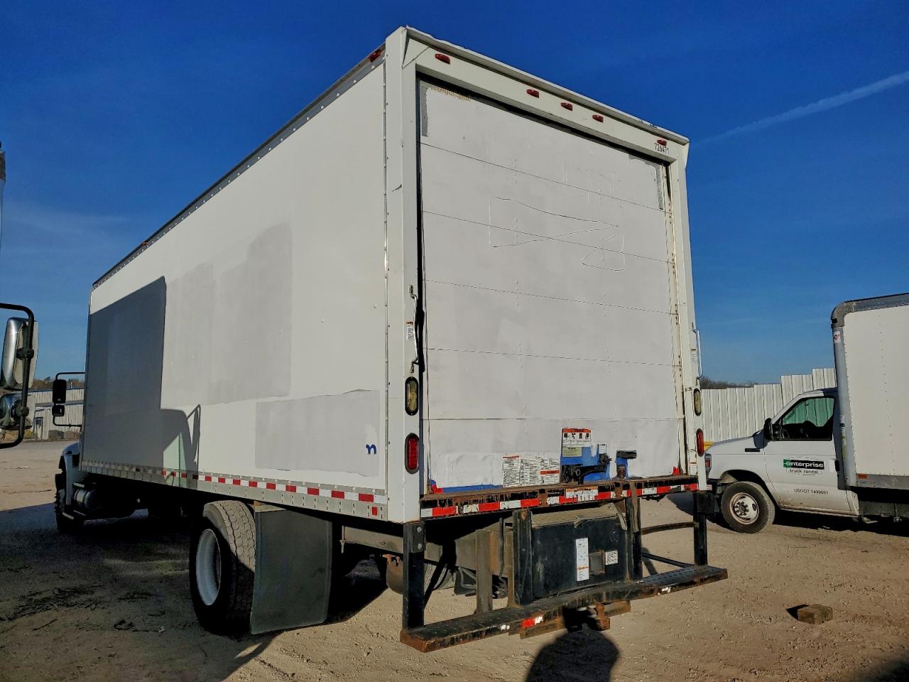 International 4300 4300 Image 12